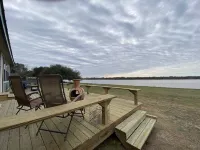 Lakehouse Birdwatcher Paradise