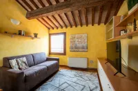 Residence of the Fruits-The Cedar- bright apartment a stone's throw from the squares!