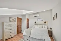 Modern House Barn @ 66 acre- Horse Farm