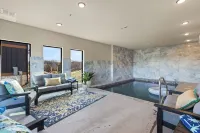 Kids’ Paradise + Adult Relaxation – Pool, Waterpark, & Views!