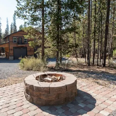 Newly Constructed Apartment in Prime Location!