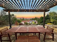 Wine Country Lux Villa w/ Hot Tub and Pool