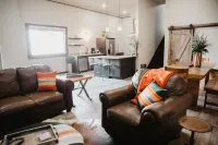 ★Heart of Pendleton★Downtown LUXURY & LOCATION★