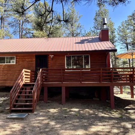 Cabin at Sportsman’s Paradise- Anglers’s Dream & Mountain Retreat.