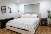 Spacious Modern 3BD/2BA 10-min drive to DT/Domain Mesmerize附近的飯店
