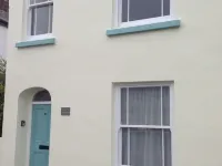 Quayside Fishermans Cottage Hotels in Appledore