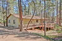 Simply Amazing....Remodeled Cabin with Strawberry's Largest Deck, Dog Friendly