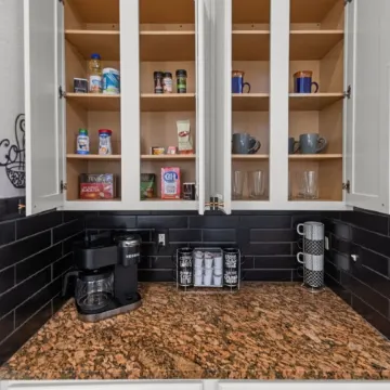 Keller’s Crown - Huge House Near Stadiums - Hot Tub & Pool Table