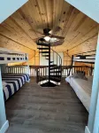 Catch n' Relax: 3BR/2BA Secluded Retreat with Private Dock & Beach Access.