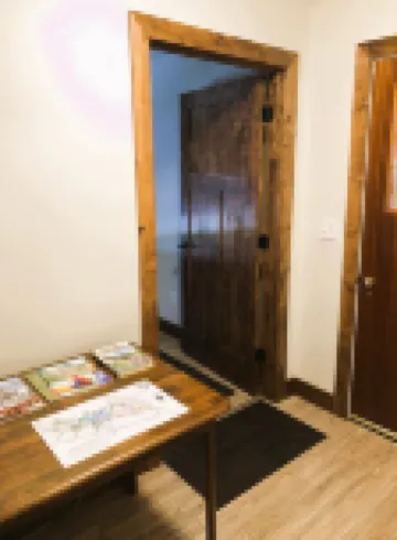 Cozy spacious king bed suite, In the heart of Historic Helena, Montana!