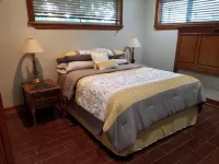 Cozy Corner Six Mile from French Quarter! Hotels in Chalmette