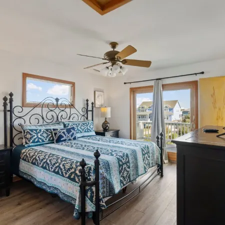 Corolla Oceanside in Whalehead - Heated Pool - 7BR/6.5BA - Short Walk to Beach!