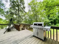 New Listing! Lakefront Cabin | Lake Norman | Sleeps 10 | Large Deck | Kayaks!
