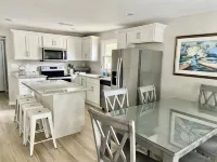 On Deck Upper: 3BR/2BA Unit in Surfside Beach, Walk to Beach & Pet Friendly!