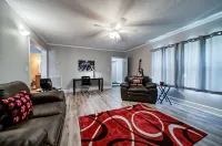 Rock and Roll Residence - Short Drive to Music City at 1/3 the Price!