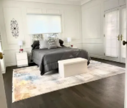 Simply Stunning Home in DT Lake Geneva W/Game room! Hotels in 