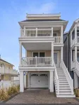 Steps to Beach: Ocean Views, 5 Decks, 3 Cars, Loaded with Amenities! - 3 stjerner
