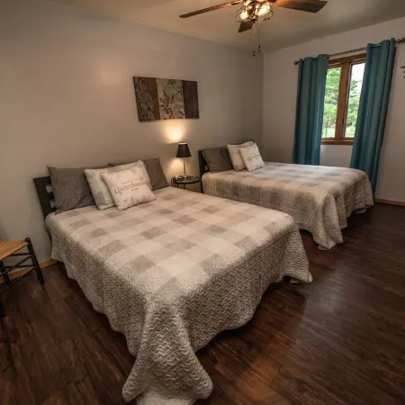 Whispering Pines By The Bay, quiet seclusion near water and town