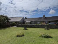 Cottage with games room (near Solva & St.David's)