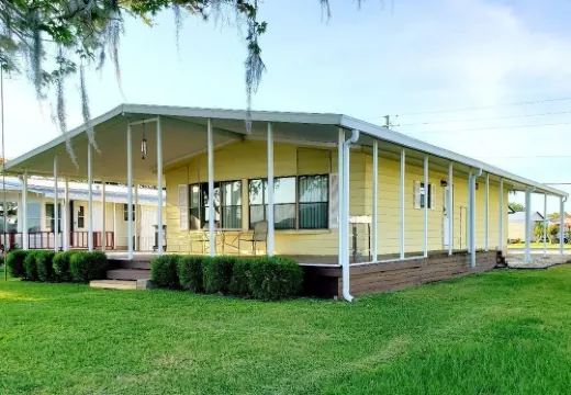 Waterfront property! Hotels in Welaka