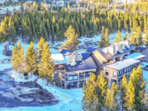 Cozy Condo in an incredible location.