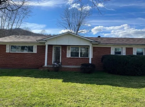 Beautiful Single Family 3 bedroom Home