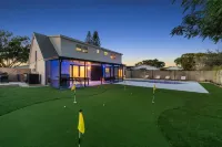 -NEW- Relaxing & Fun Escape in Perfect Location w/ Firepit, Mini Golf, & Pool