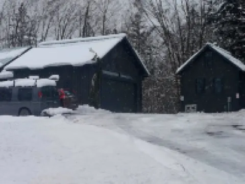 Northwoods Studio Suites minutes from Craftsbury Outdoor Center. Pet friendly! Hotels in Orleans County