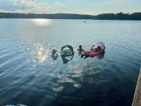 Waterfront  - Enjoy The Sunset Lodge Lake  House with kayaks, dock, swimming - Homestays