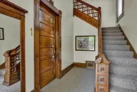 Kg Bd Full Condo steps to hospitals & Capitol 1-70