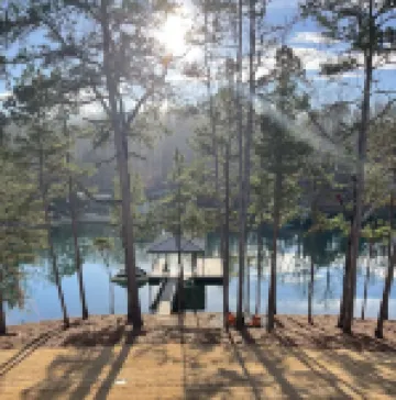 Large 5Br Home on Quiet Cove. Pets Welcome. Private Dock. 3 Fireplaces, Firepit.