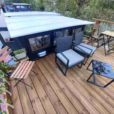 Independent apartment on barge with terrace near the city center Hotel Exterior
