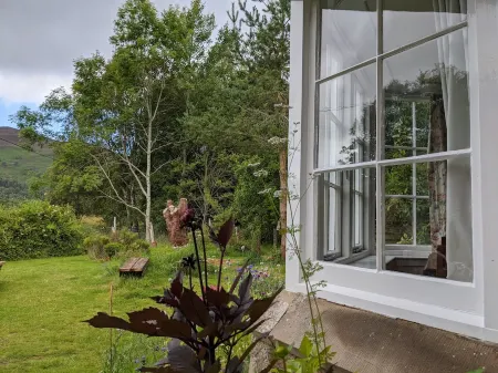 Thistle Cottage, CrannachCottages