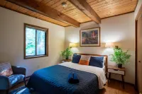 Cozy Pines Chalet in the Poconos with Hot Tub and Fire Pit