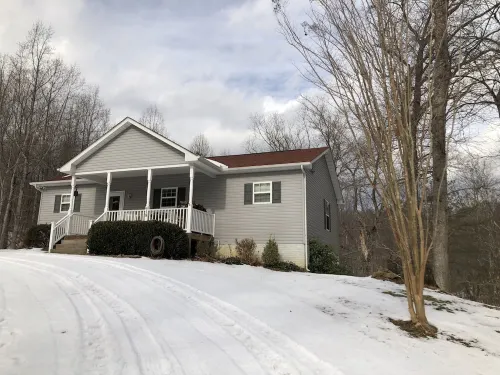 Mountain Retreat near Hiking, Wineries, History
