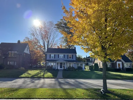 The Blue House with Lake Views