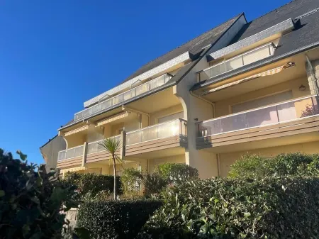 Completely renovated studio in Port Haliguen