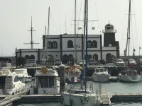 Beautiful detached extremely private villa with its own pool, Mountain View's.