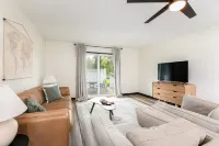 Newly renovated 2 bedroom townhome in charming Manteno.