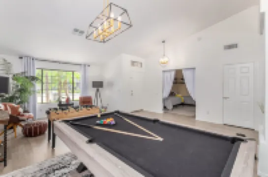 Lakefront!Free Heated Pool,Spa. Boat, Kayak. EV Charger. Ocotillo Chandler.