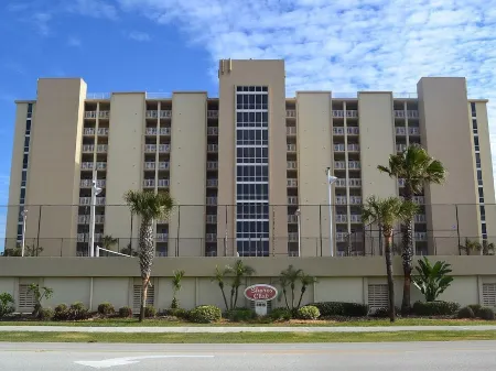 #203  Promos, Second Floor, Top Quality, Spacious, King Beds, #20 Dog Free