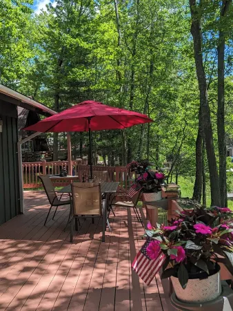 Minocqua Chain! Walk to the Bearskin Trail! Fall Dates Available!