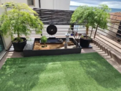 Beach relaxation & activities