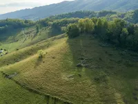 河畔溫馨小屋