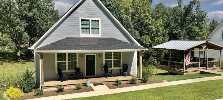 Center Hill Lake Cottage Four Seasons, Smithville, TN Hotels in DeKalb County