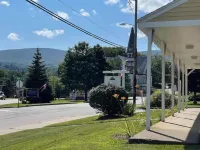 Updated Main St Condo in downtown Ludlow!