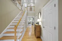 Beautiful Golf Cottage in Gated/Resort Community Close to