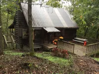 Secluded cabin on the Kings river at Marshall Ford. Private and beautiful river