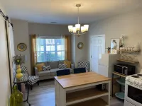 Cozy & Private in-Law Suite 10 Minutes from LakePoint Hotels in Acworth