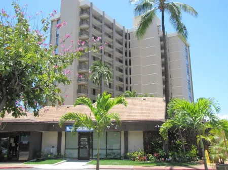 Direct Oceanfront Valley Isle Resort 1009